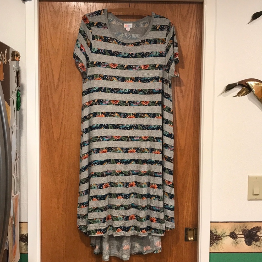 LulaRoe Medium Carly